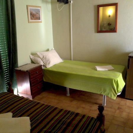 Guest House Pacifica Quarteira Esterno foto