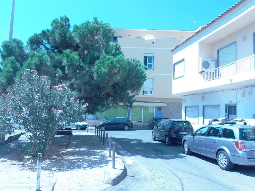 Guest House Pacifica Quarteira Esterno foto
