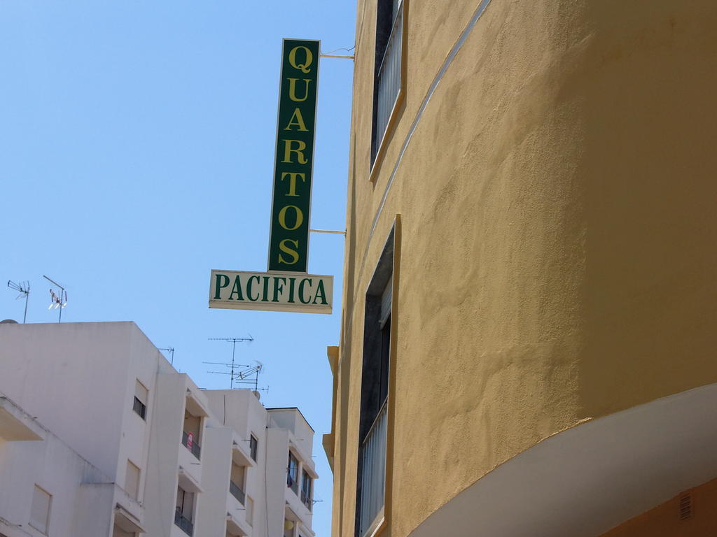 Guest House Pacifica Quarteira Esterno foto